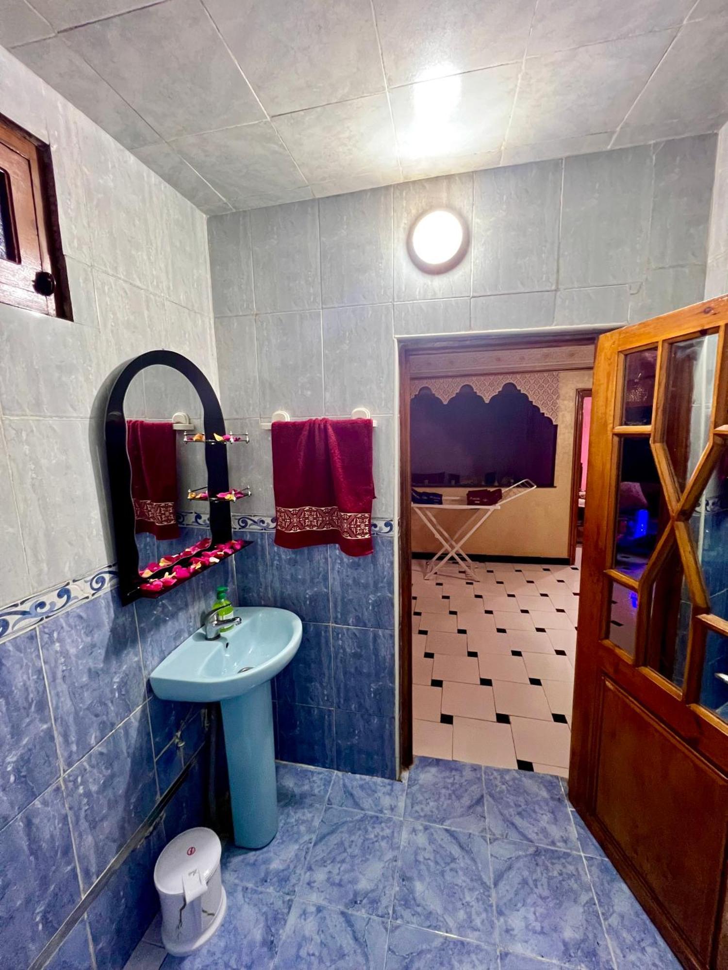 Red House Apartment Essaouira Ngoại thất bức ảnh